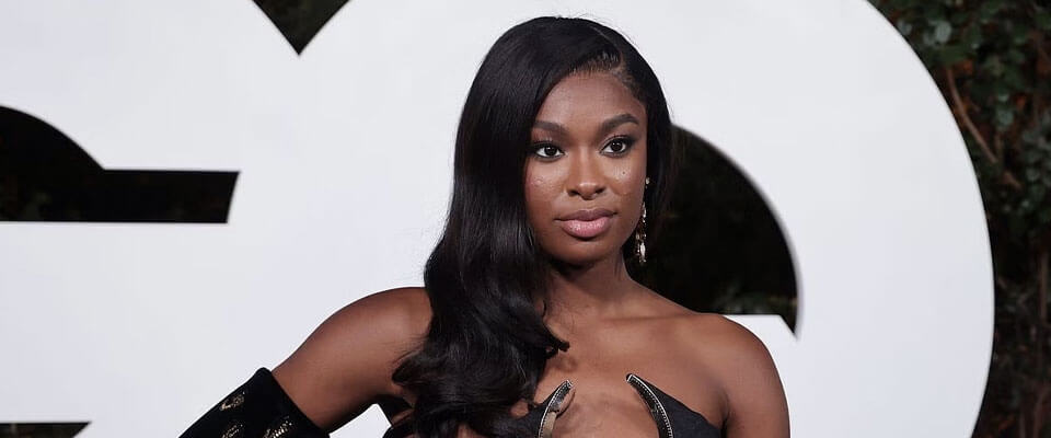 Award-winning singer to perform at WrestleMania